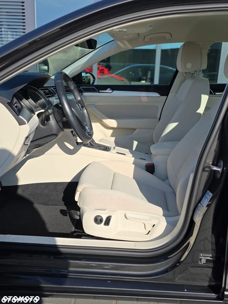 Volkswagen Passat 1.5 TSI EVO Highline DSG - 22