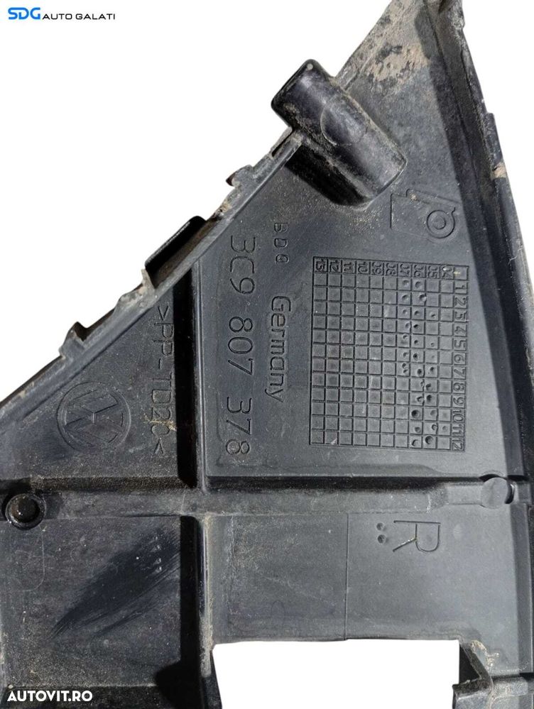 Plastic Suport Ornament Bara Spoiler Spate Dreapta Volkswagen Passat B6 Break Combi Variant 2005 - 2010 Cod 3C9807378 [L6179] - 3