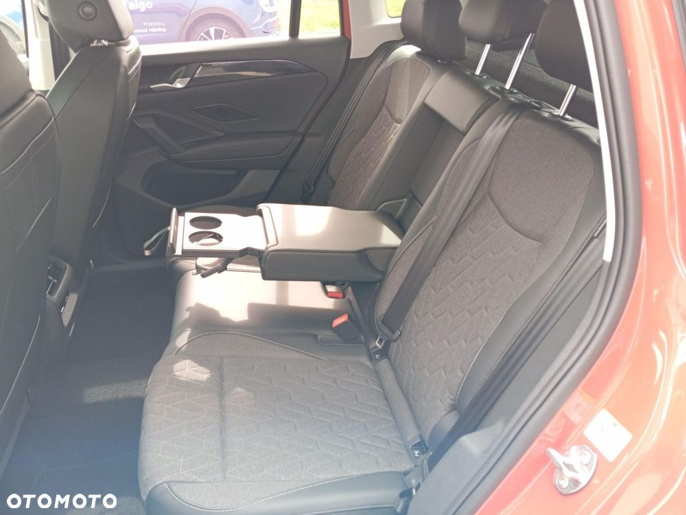 Volkswagen Tiguan - 17