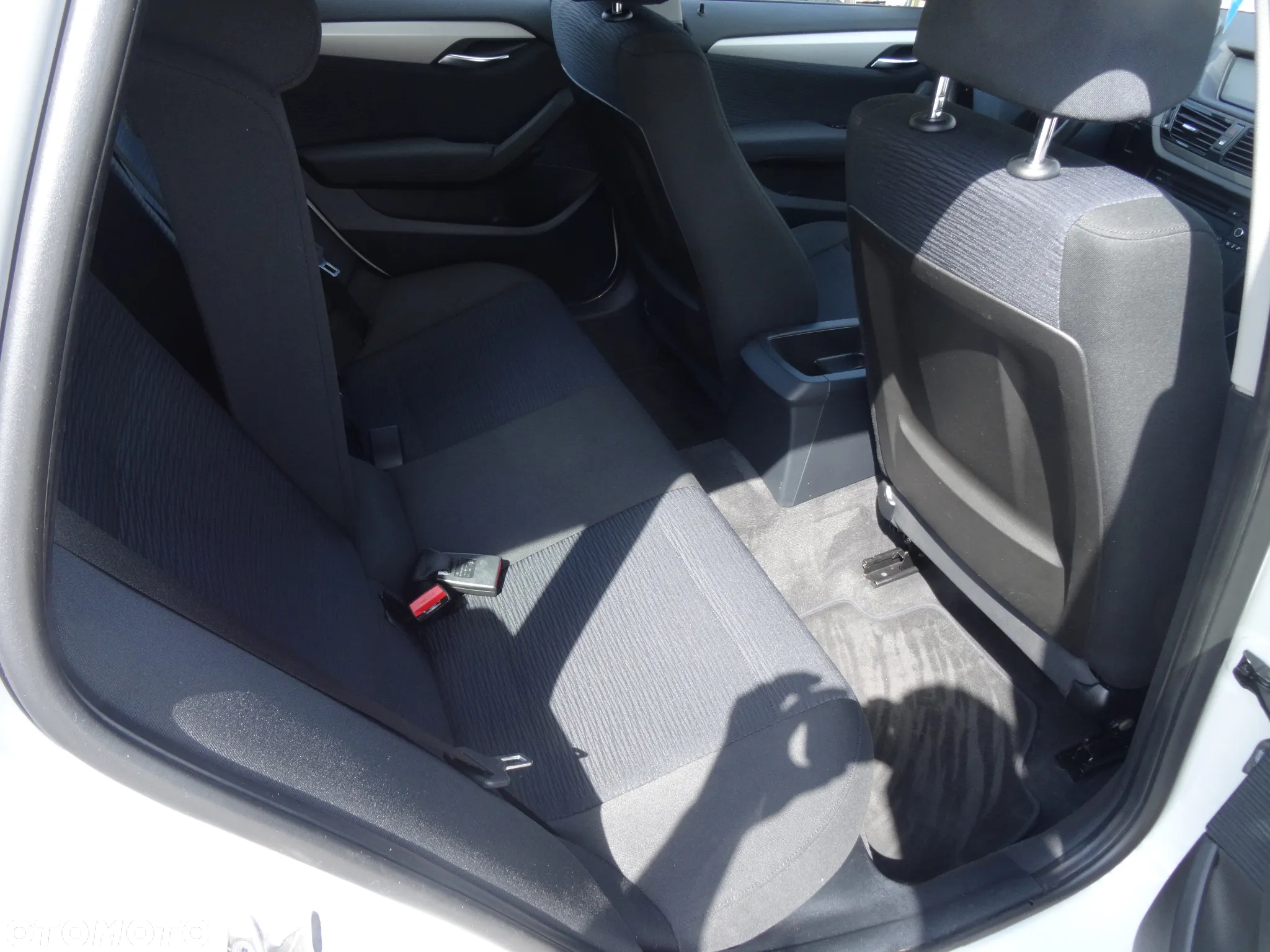 BMW X1 sDrive16d Sport Line - 16