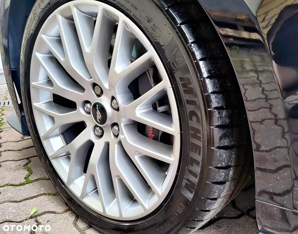 Ford Mustang 5.0 V8 GT - 11