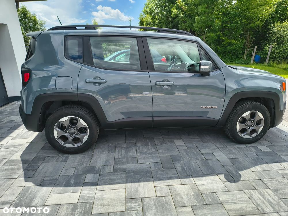 Jeep Renegade 1.6 E-TorQ Longitude - 17