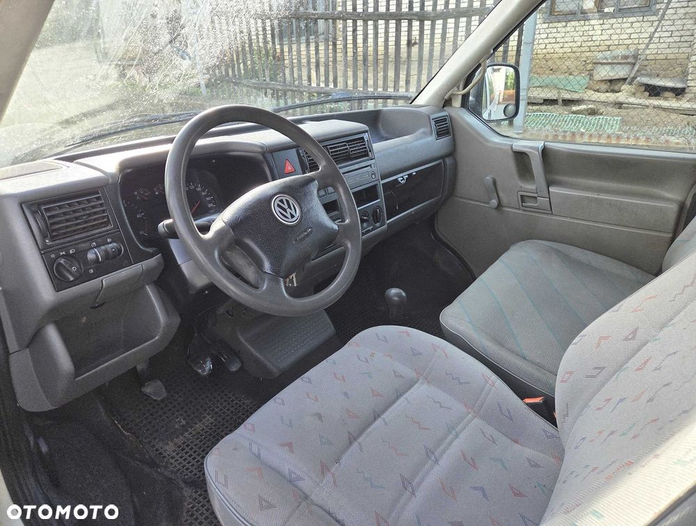 Volkswagen Transporter - 5