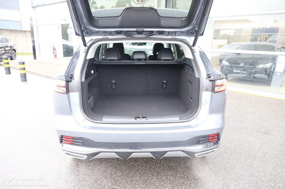 MG HS 1.5 T Luxury AT - 10