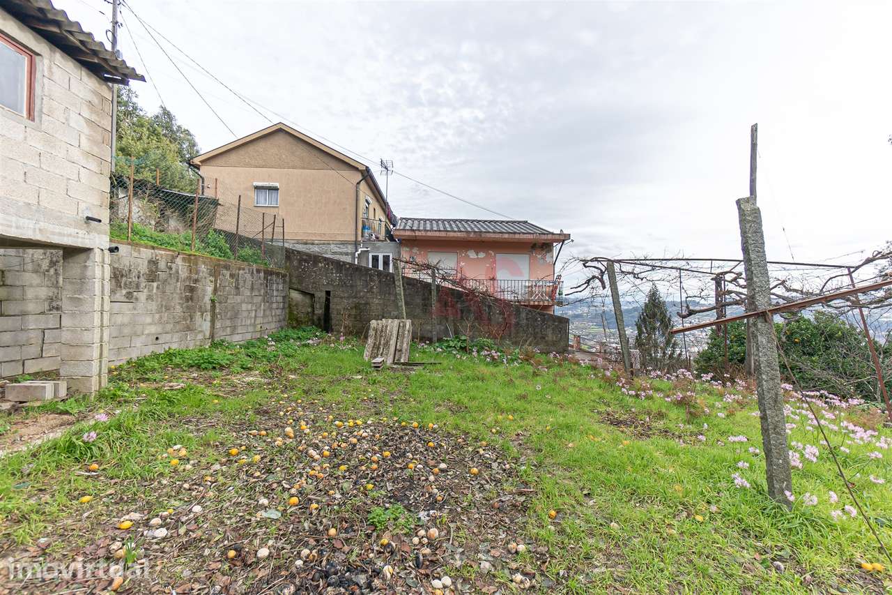 Moradia T2 em São Faustino, Guimarães - Excelente Oportunidade de Inve - Grande imagem: 3/26