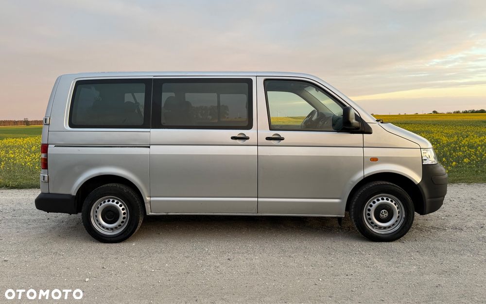 Volkswagen Transporter - 9