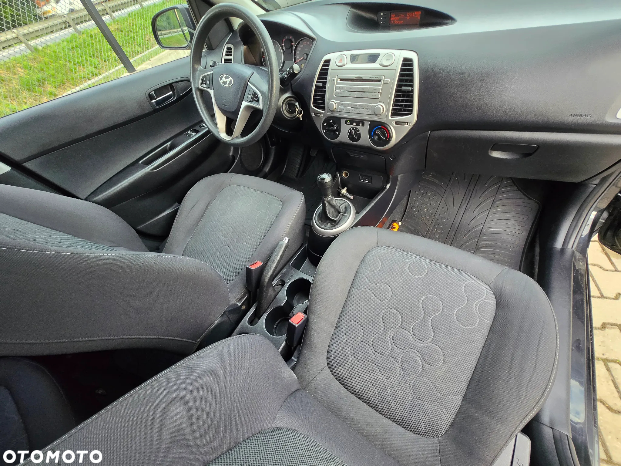 Hyundai i20 - 12