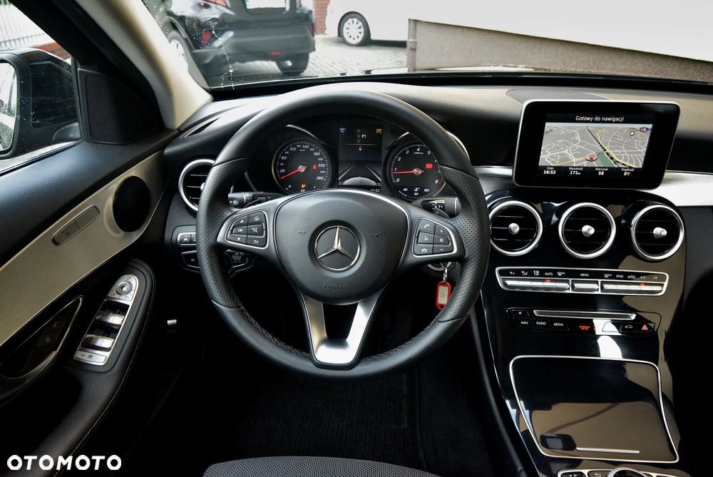 Mercedes-Benz Klasa C 180 7G-TRONIC Avantgarde - 22