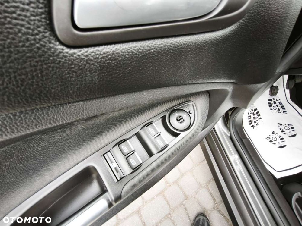 Ford C-MAX - 12