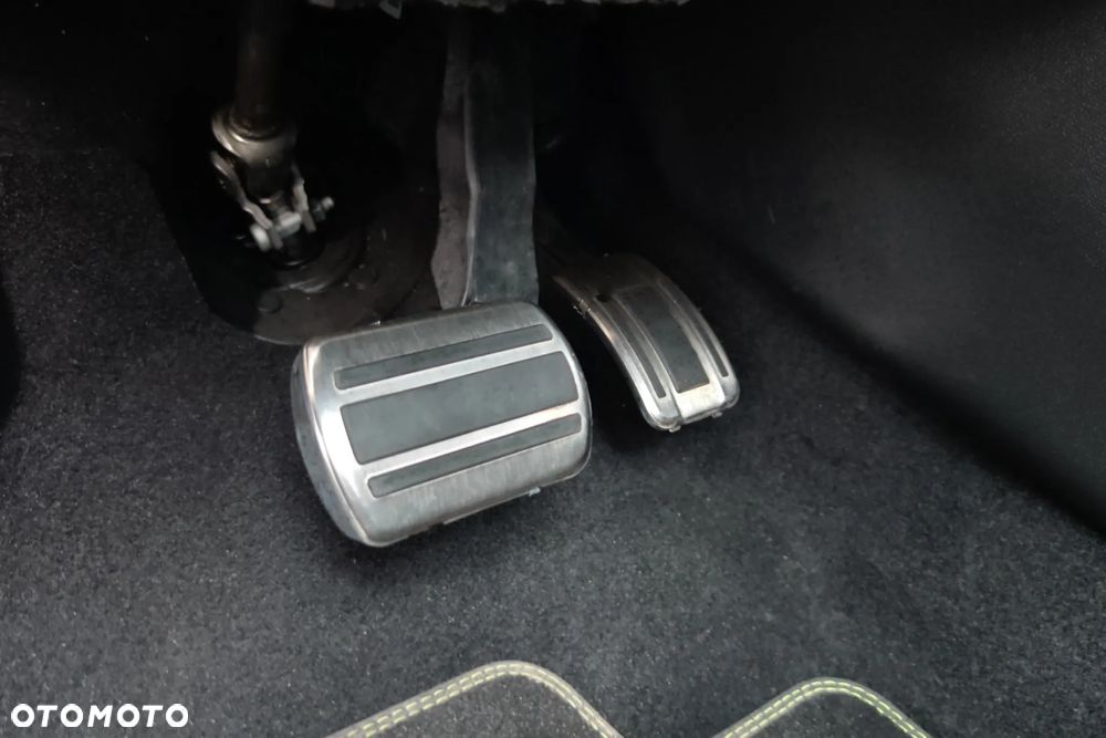 Peugeot 308 1.5 BlueHDi GT S&S EAT8 - 18