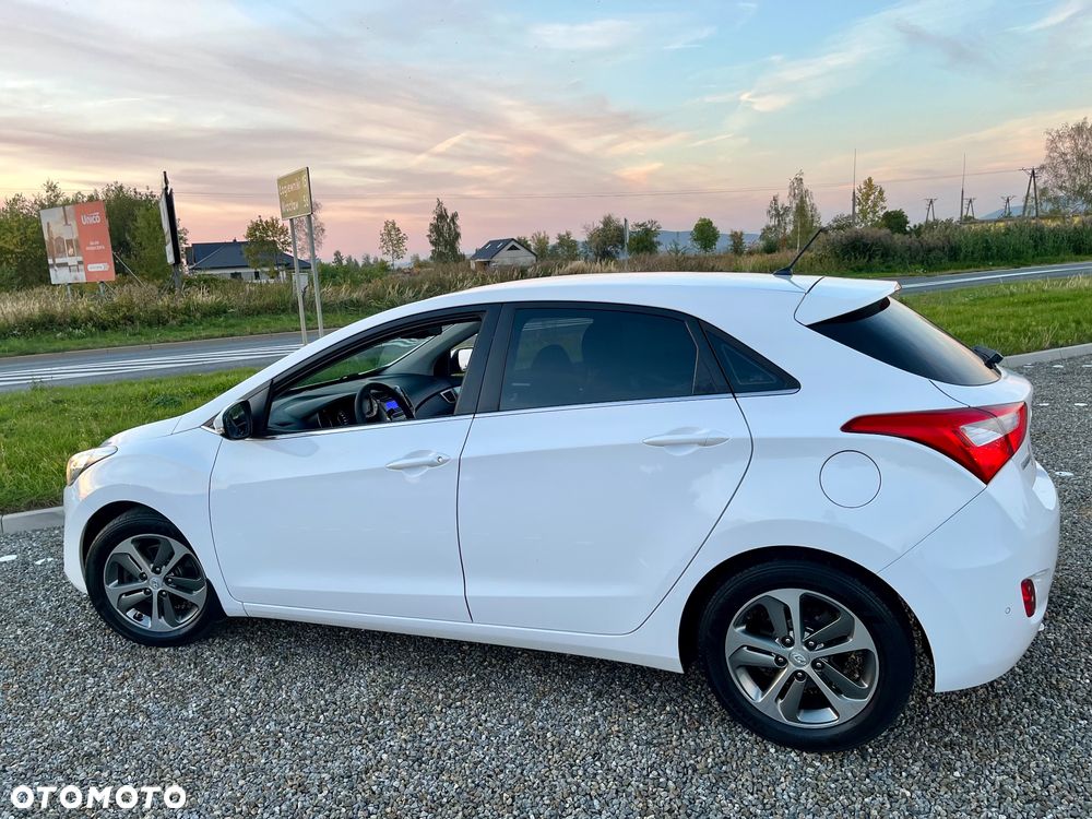 Hyundai i30 1.4 Intro Edition - 5