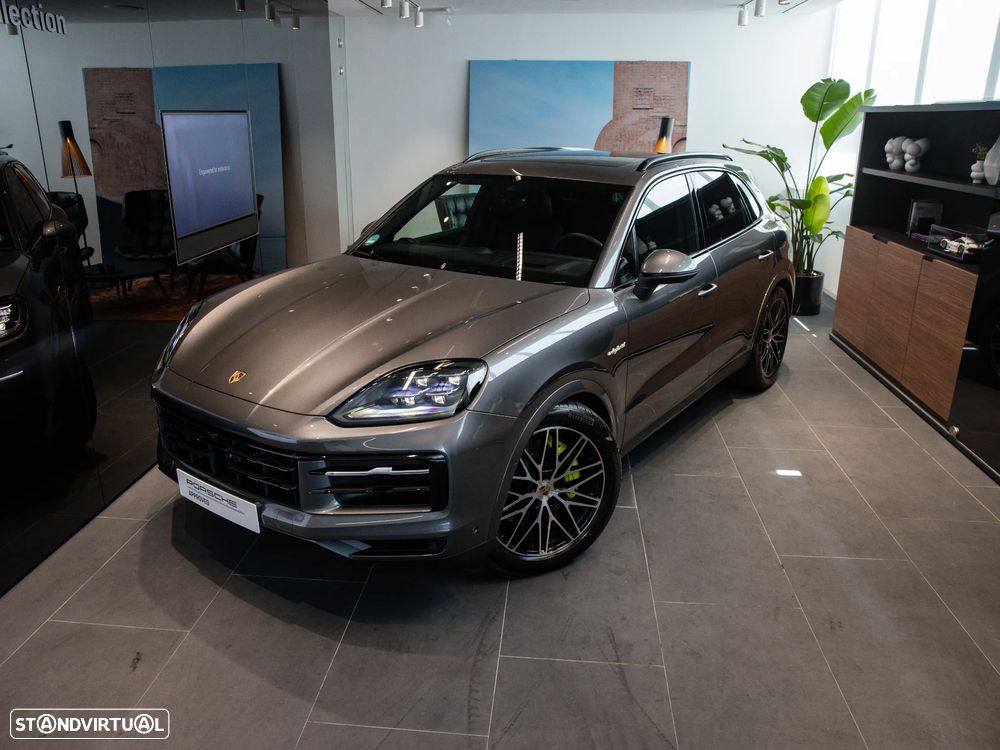 Porsche Cayenne E-Hybrid - 4