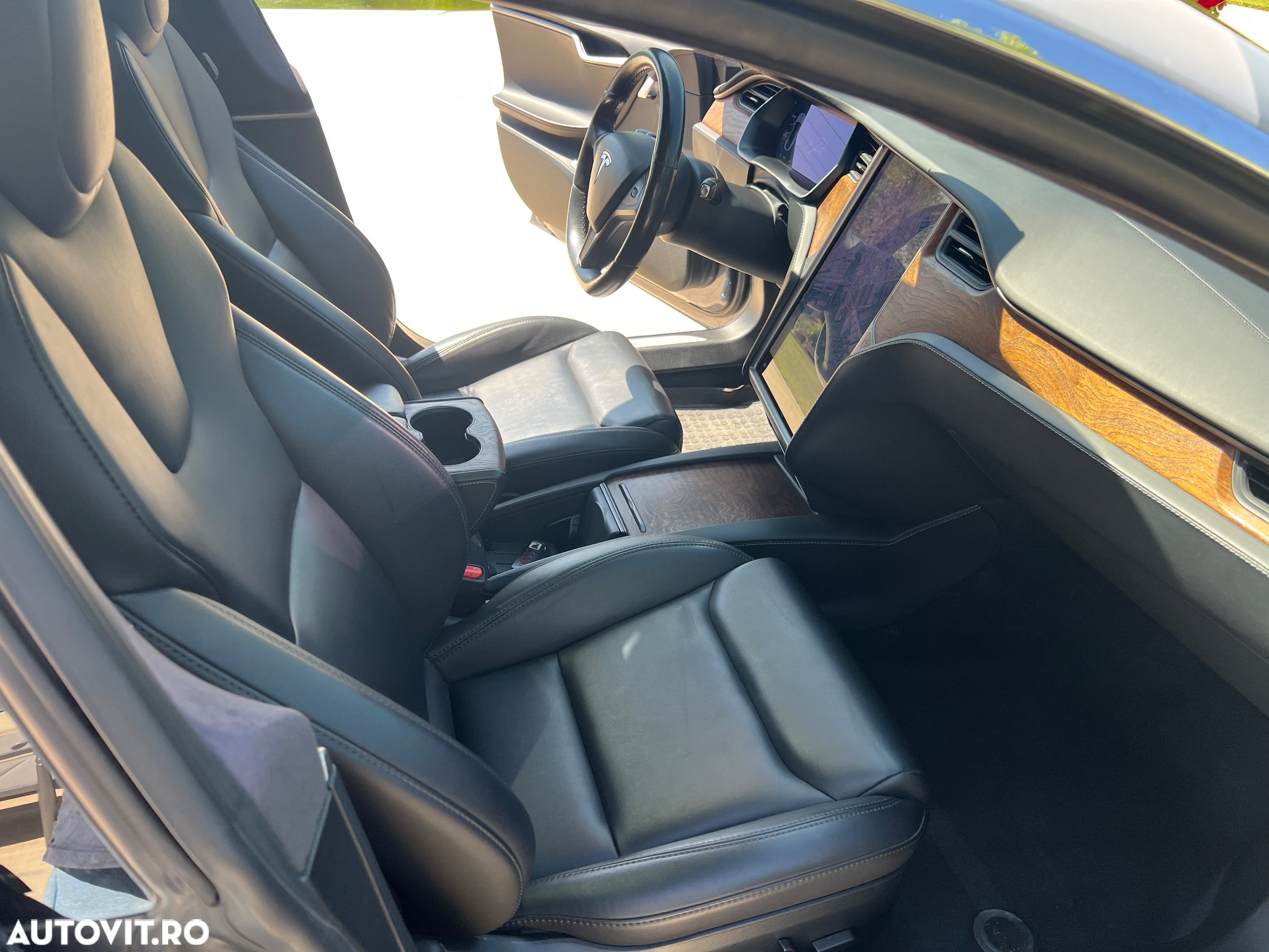 Tesla Model S Performance - 10