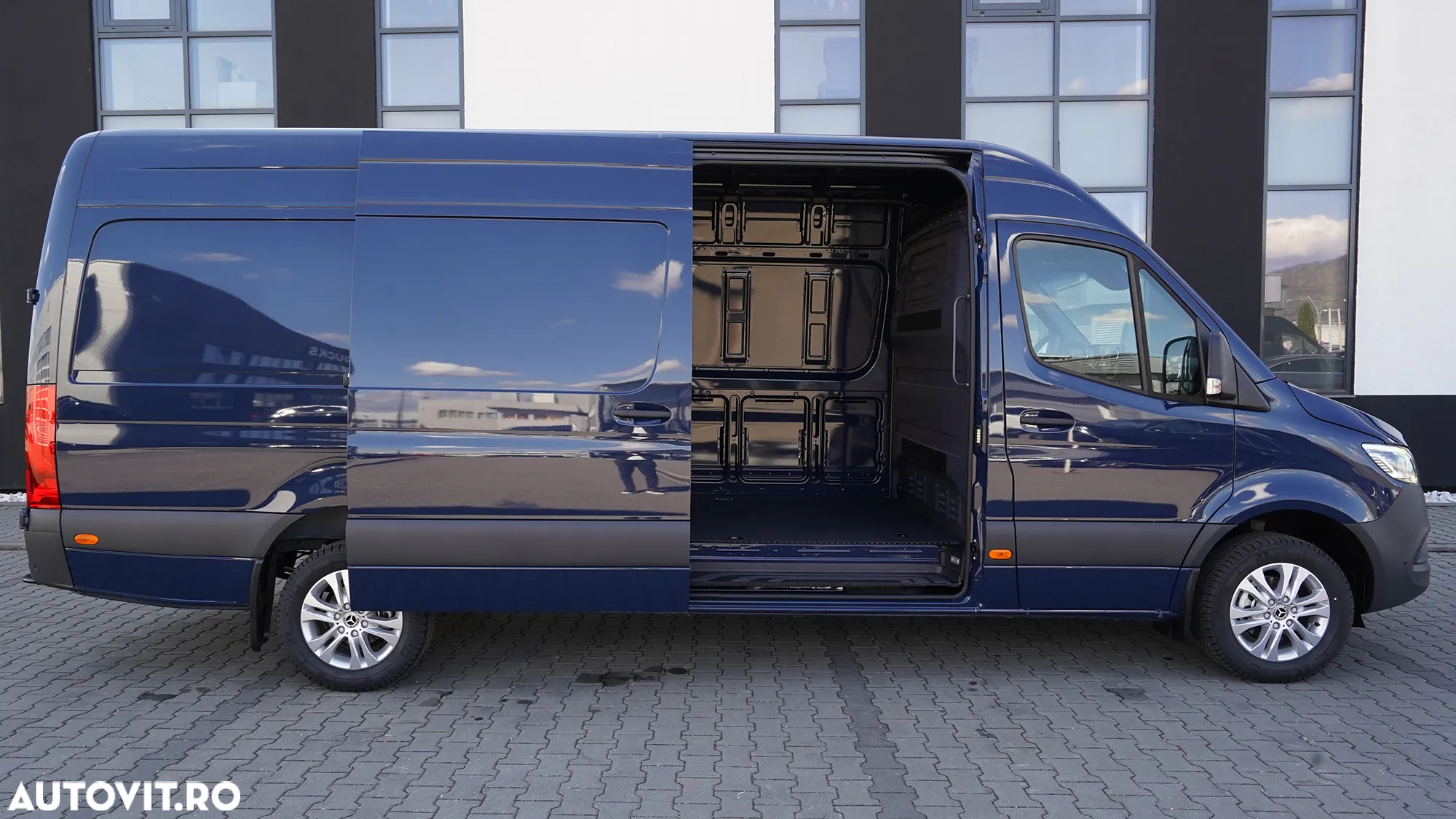 Mercedes-Benz SPRINTER 317 CDI FURGON - 3