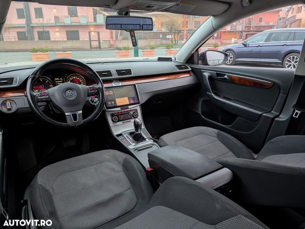 Volkswagen Passat 2.0TDI Highline DPF DSG - 8