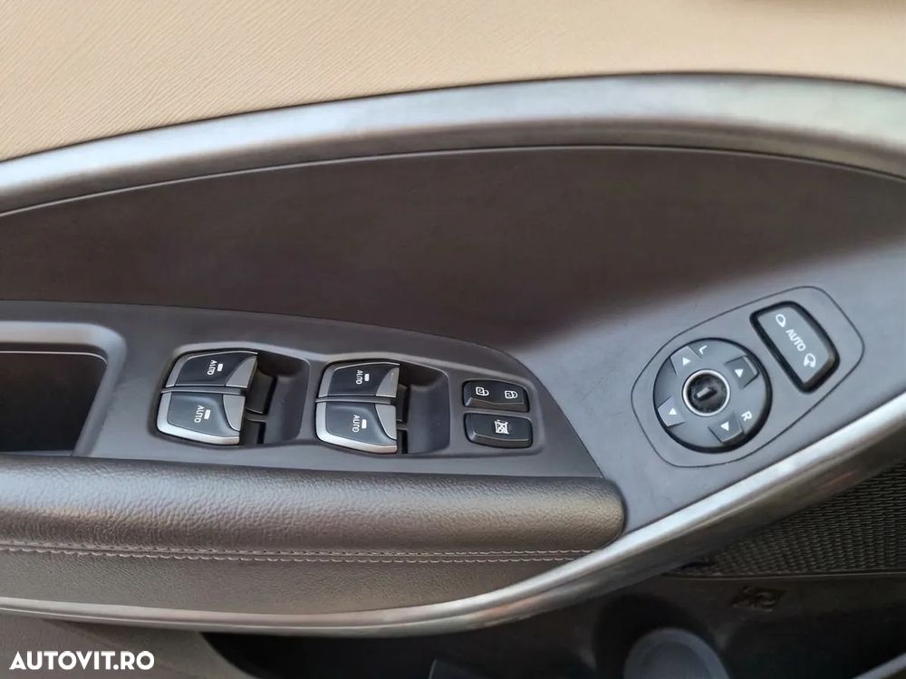 Hyundai Santa Fe - 5