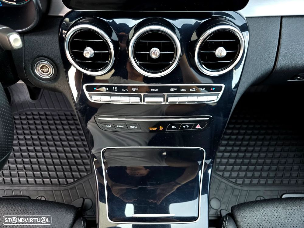 Mercedes-Benz C 220 d AMG Line - 22