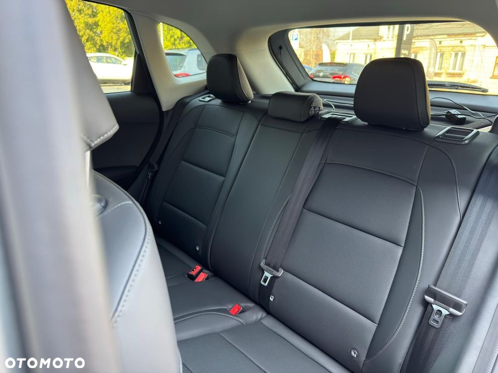 MG ZS - 13