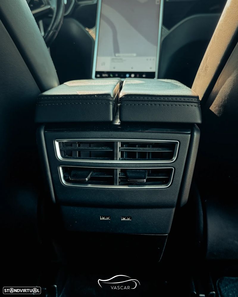 Tesla Model X 100D AWD - 19