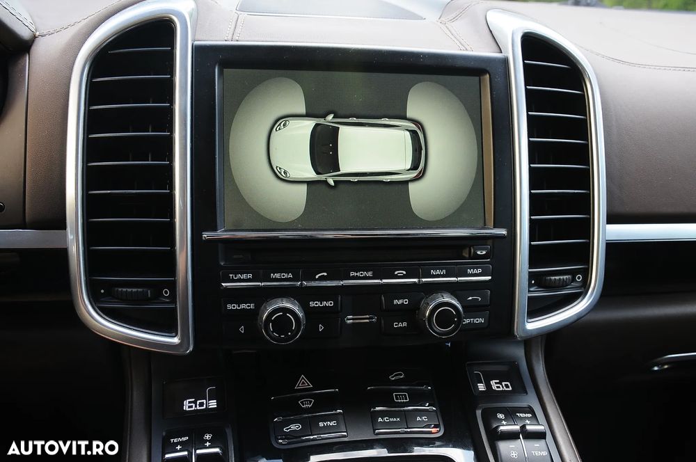 Porsche Cayenne 3.0TD TipTronic - 15