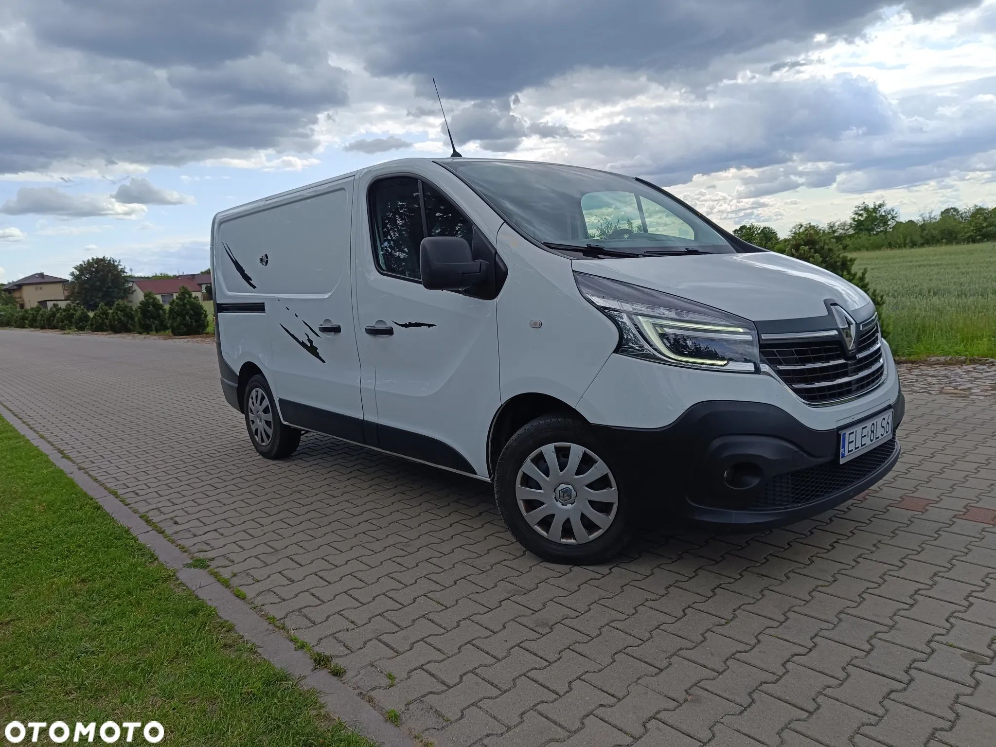 Renault Trafic - 1