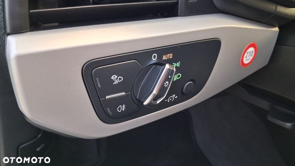 Audi A4 Avant 35 TFSI S tronic advanced - 29