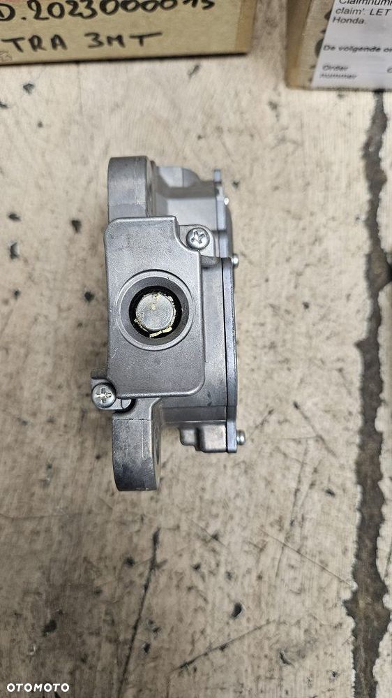 Blokada kierownicy Honda X-ADV 750 Forza  06351-MKV-305 - 8