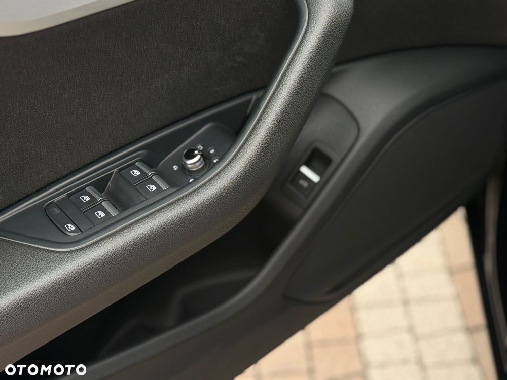 Audi A4 Avant 2.0 TDI S tronic design - 20