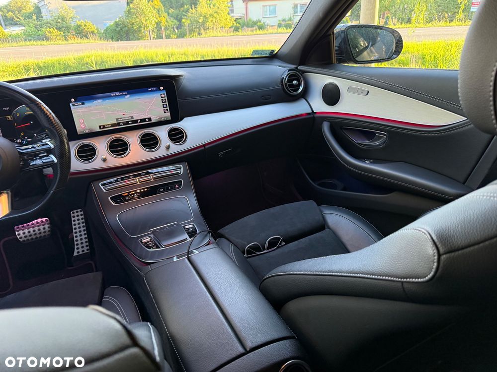 Mercedes-Benz Klasa E 220 d 4-Matic AMG - 36