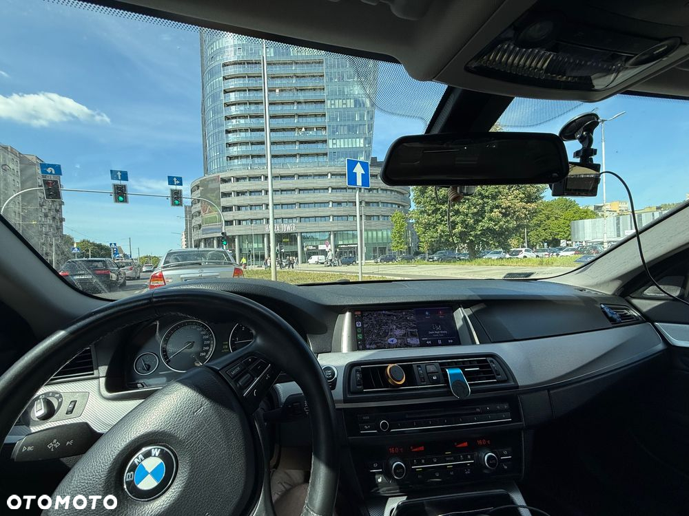 BMW Seria 5 - 34