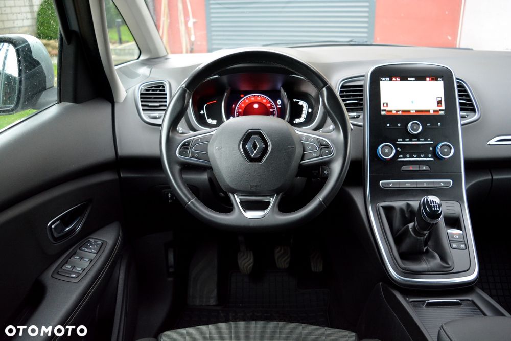 Renault Grand Scenic - 15