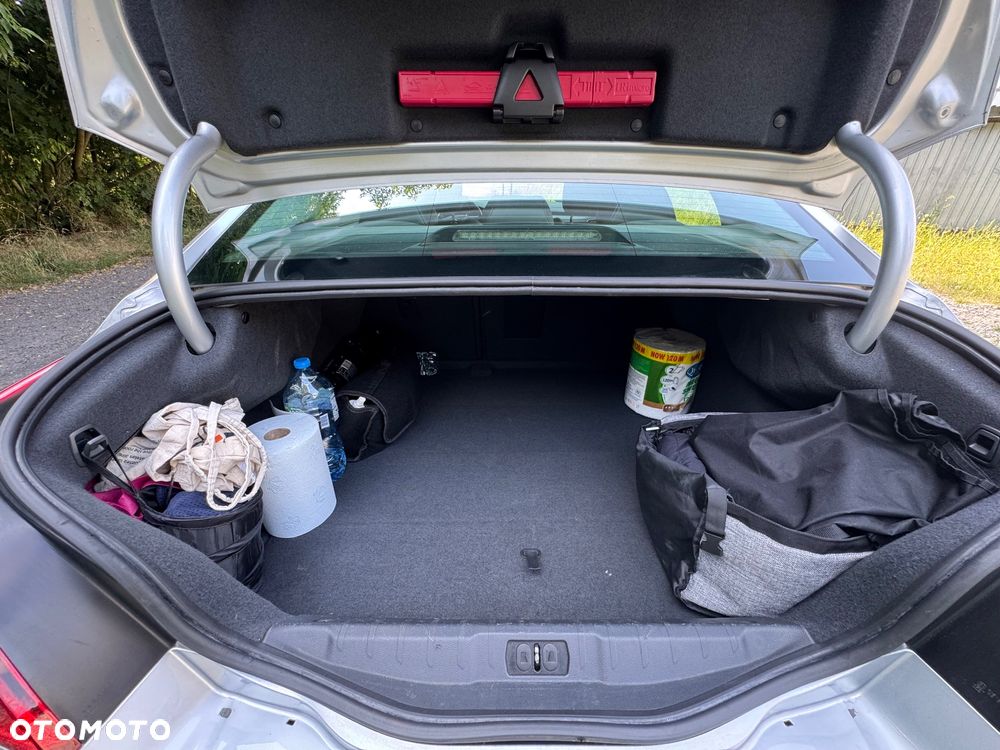 Peugeot 508 1.6 e-HDi Active S&S - 23