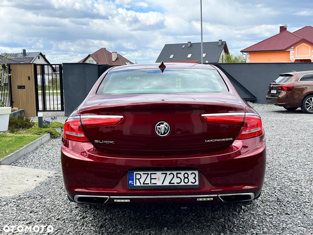 Buick Lacrosse - 16