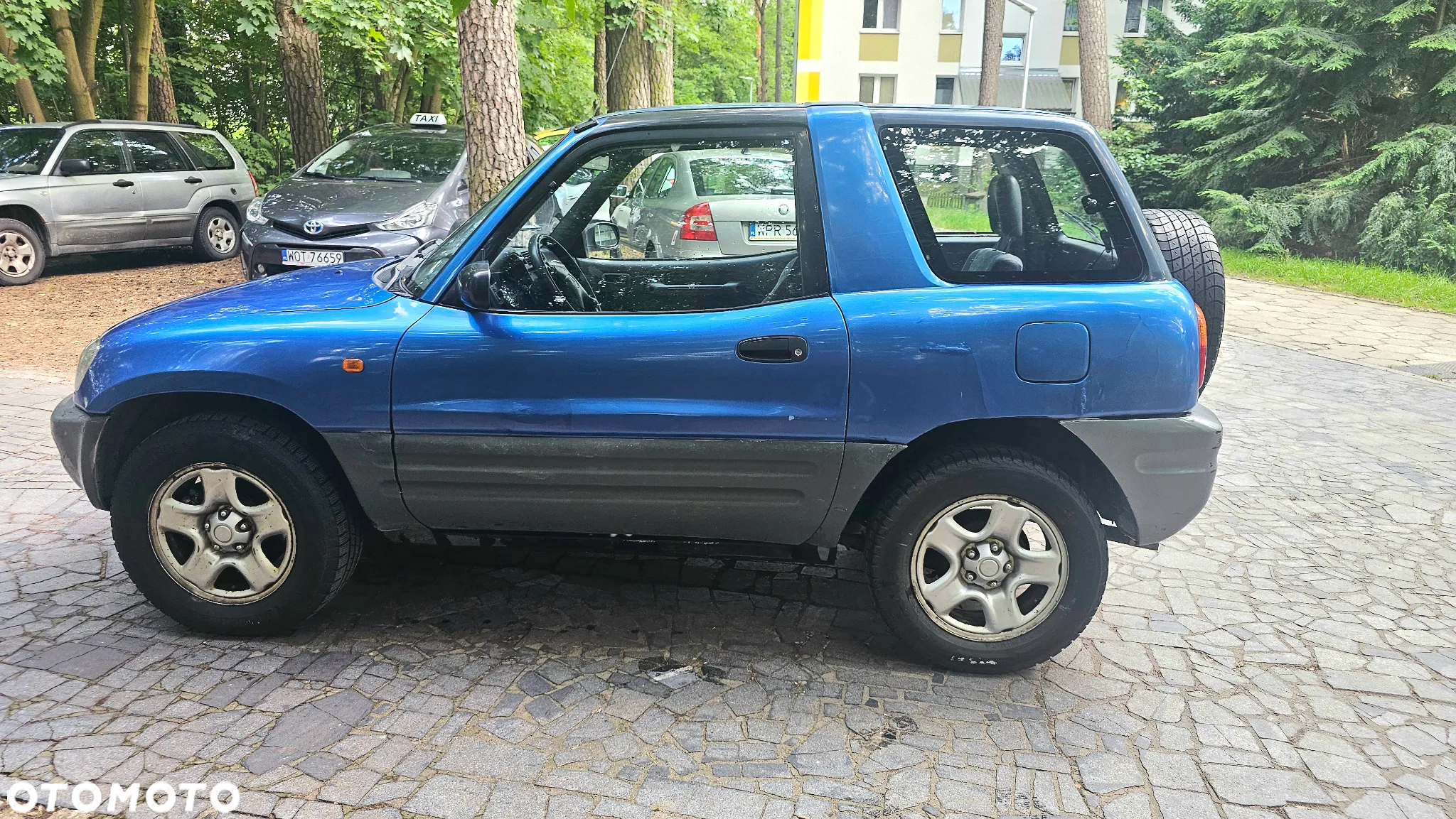 Toyota RAV4 2.0 - 6