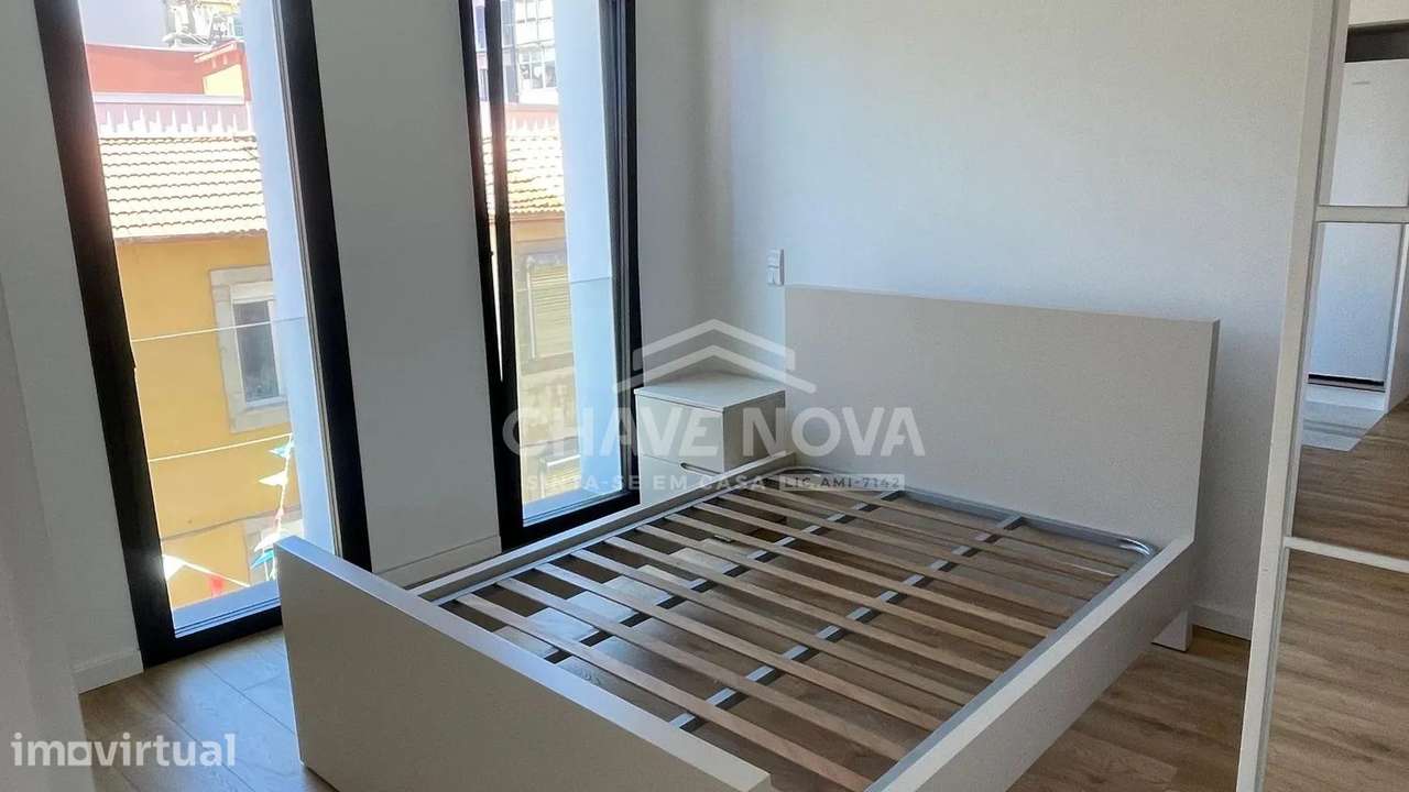 Apartamento T1, semi-novo, no coração do Porto - Grande imagem: 4/8
