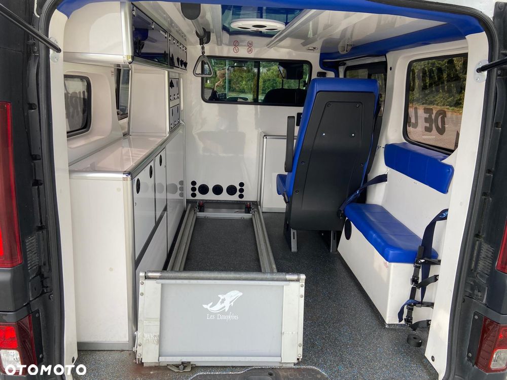 Opel Ambulans Karetka vivaro - 17