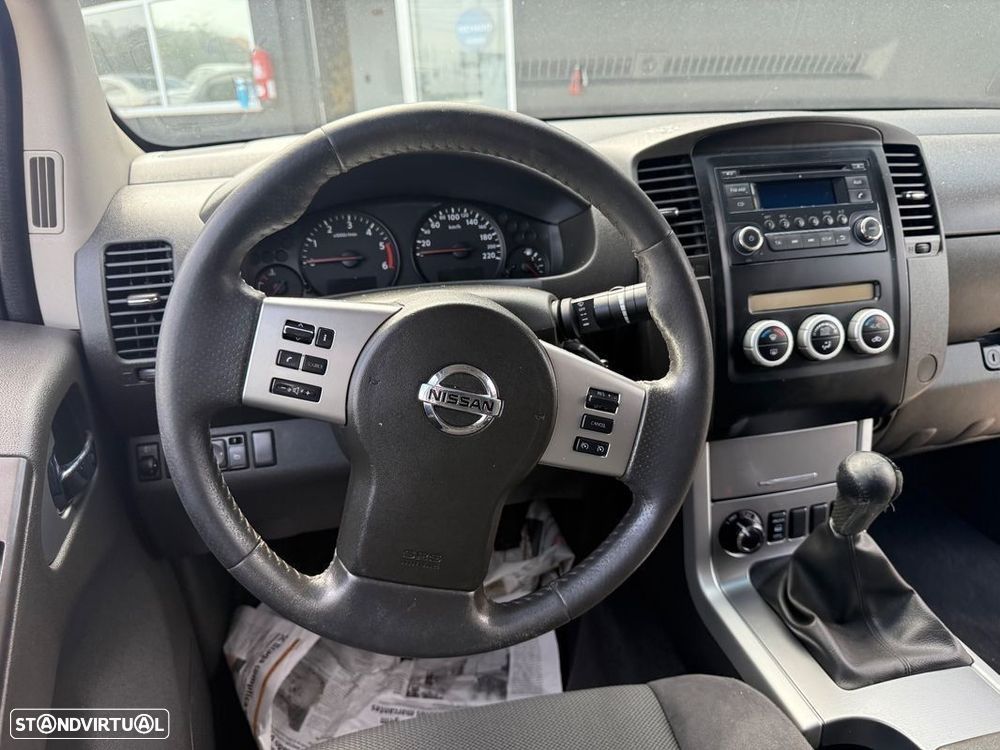 Nissan Navara 2.5 dCi KC SE 4WD - 6