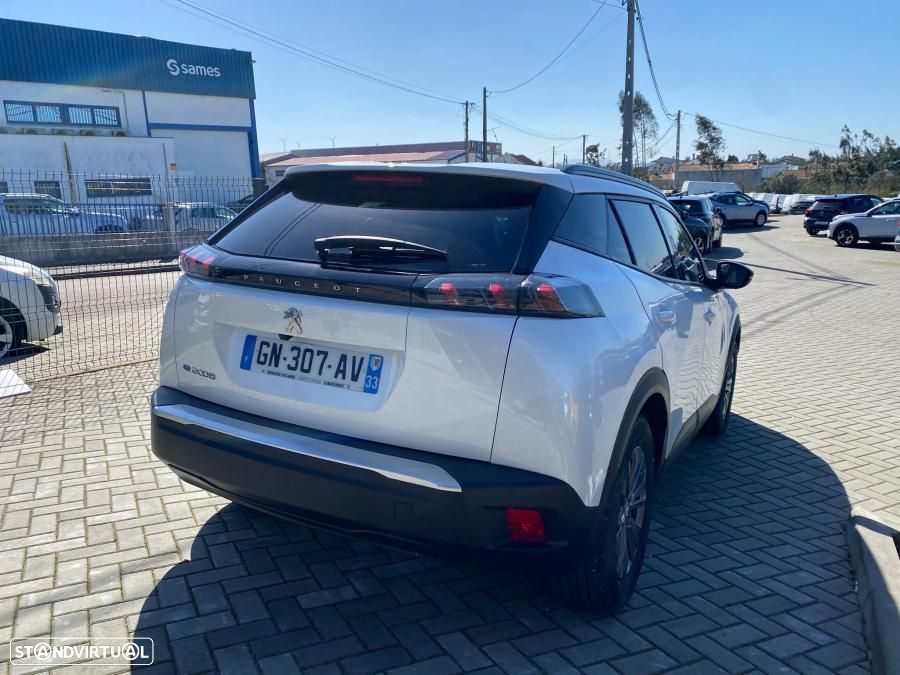 Peugeot e-2008 50 kWh Style - 3