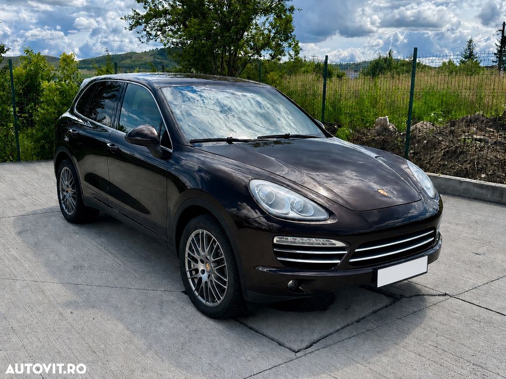 Porsche Cayenne Platinum Edition - 2