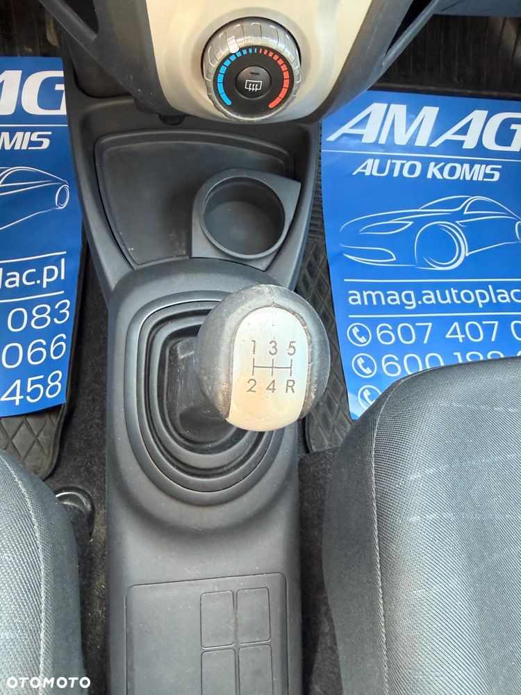 Toyota Yaris 1.3 Luna - 22