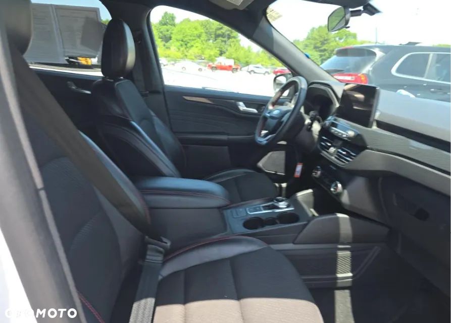 Ford Kuga 2.5 Duratec FHEV 4x4 ST-LINE - 7