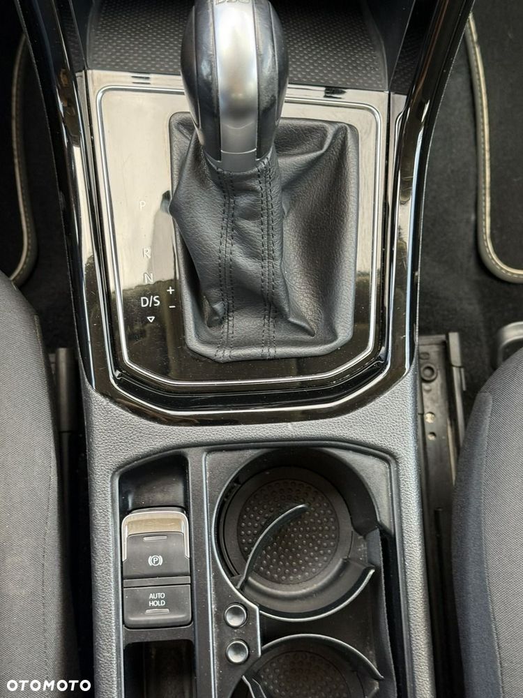 Volkswagen Touran 1.8 TSI BMT Highline DSG - 32