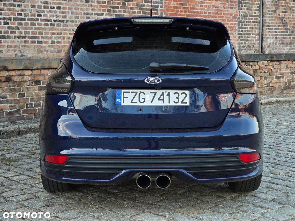 Ford Focus 2.0 EcoBoost ST - 6