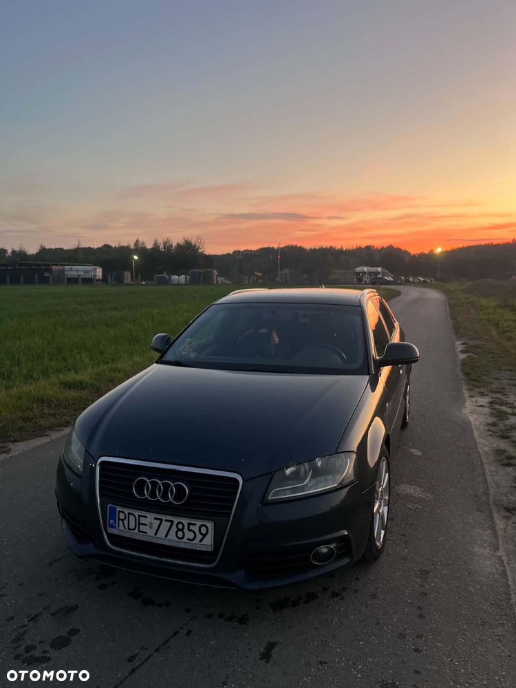 Audi A3 Sportback - 2