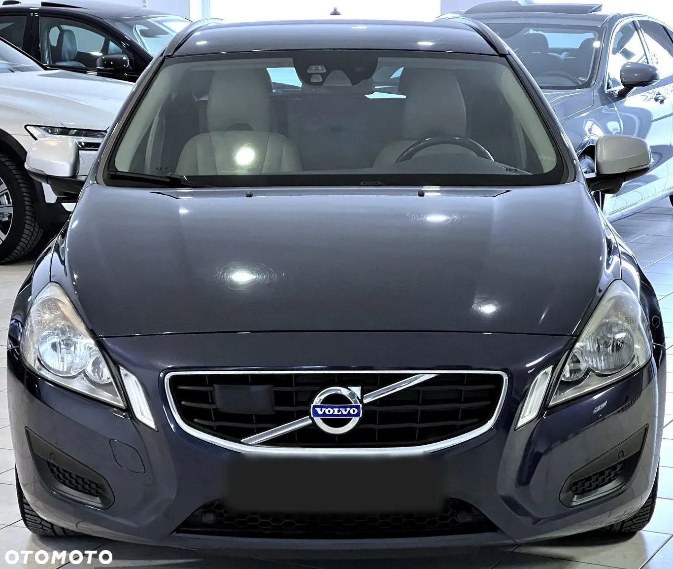 Volvo V60 D5 Summum - 10