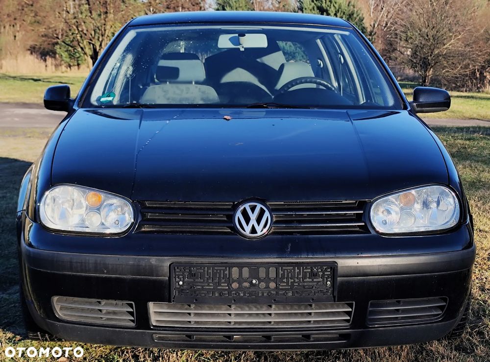 Volkswagen Golf 1.4 Basis - 1