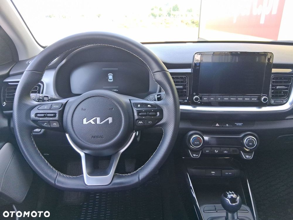 Kia Stonic 1.2 L - 13