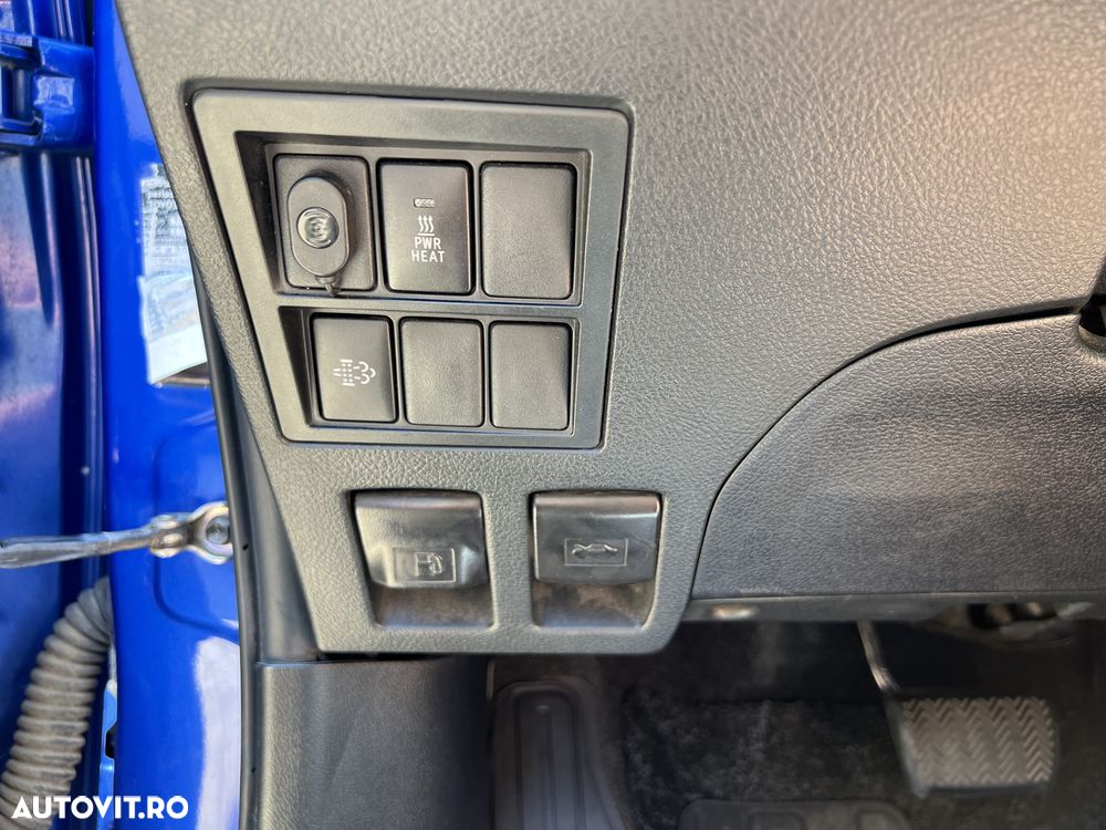 Toyota Hilux 2.4D 150CP 4x4 Double Cab AT Executive - 19