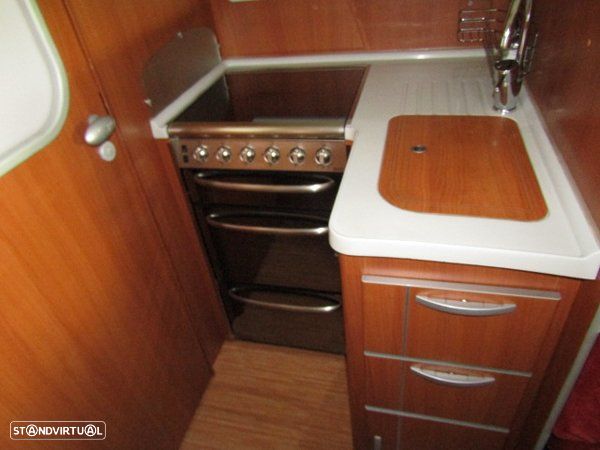 McLouis Tandy 672 Cama central - 8