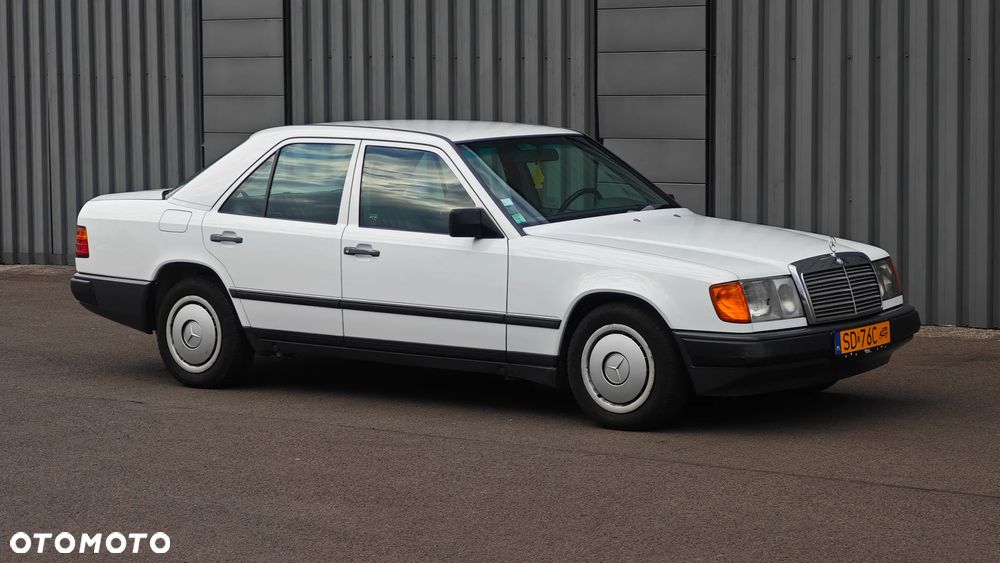 Mercedes-Benz Klasa E - 9